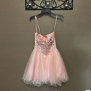 Beautiful peach dress!